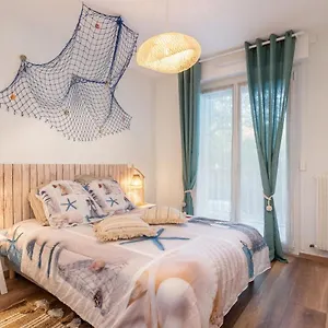 https://resort-beach-casa-vostra-saint-julien-centre-gare.hotels-rhonealpes.com
