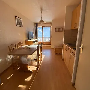 https://charmant-t2-montagne-ensoleill.hotels-rhonealpes.com